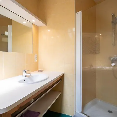 Ravissant Logement A Proximite De La Gare De Apartment